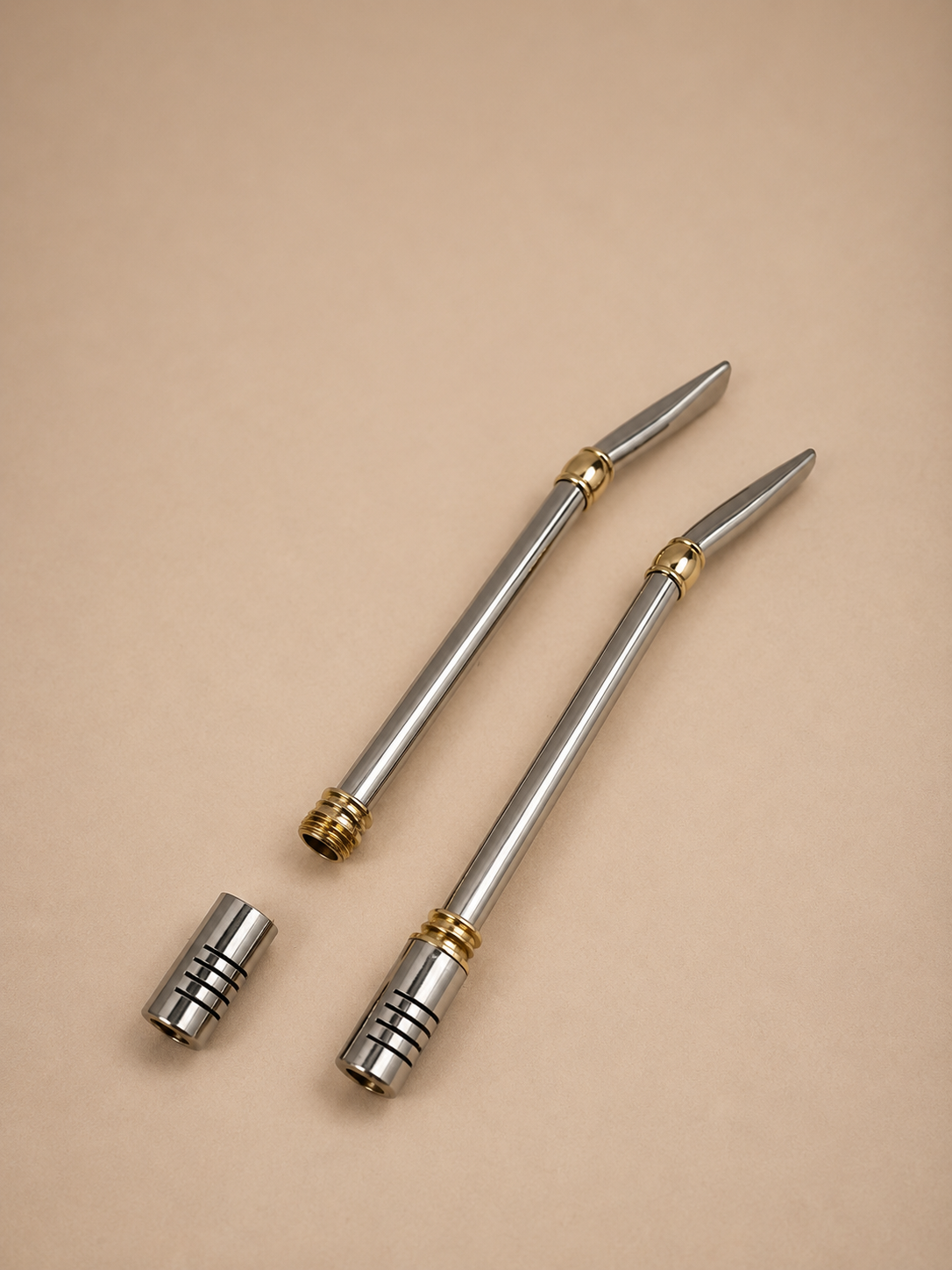 Gebogene Bombilla aus Edelstahl und Bronze